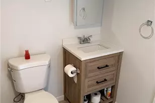 515 McInnis St, Pembroke, NC 28372 - Photo 32
