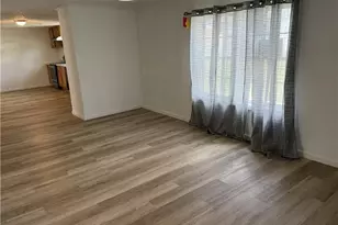 515 McInnis St, Pembroke, NC 28372 - Photo 10