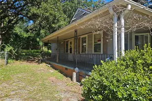 811 Anarine Rd, Fayetteville, NC 28303 - Photo 2