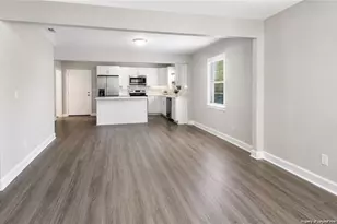 110 W Sunset Dr, Red Springs, NC 28377 - Photo 2