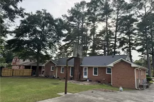 3545 Rosewood Dr, Lumberton, NC 28358 - Photo 4