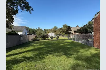 315 W Edinborough Avenue, Raeford, NC 28376 - Photo 8