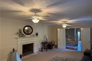 315 W Edinborough Ave, Raeford, NC 28376 - Photo 16