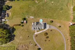 592 McNeil Mill Rd, Broadway, NC 27505 - Photo 4