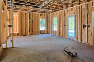946 Stevens St, Raeford, NC 28376 - Photo 4