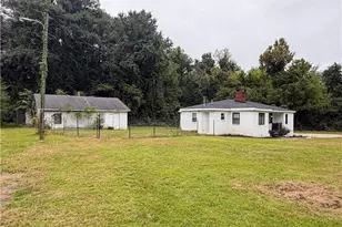 2367 Zollie Jones Rd, Fayetteville, NC 28303 - Photo 4