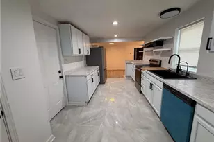 2367 Zollie Jones Rd, Fayetteville, NC 28303 - Photo 14