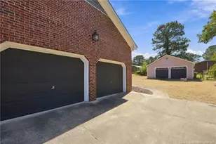 208 Nielsen Dr, Fayetteville, NC 28306 - Photo 38