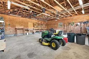 208 Nielsen Dr, Fayetteville, NC 28306 - Photo 34