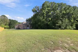 249 Saintsbury Pl, Sanford, NC 27332 - Photo 6