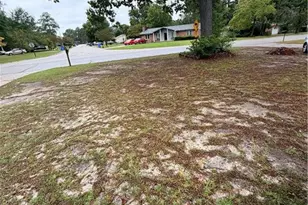 1982 Aspen Cir, Fayetteville, NC 28304 - Photo 2