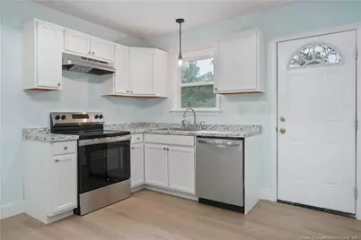 5210 Catalpa Road, Fayetteville, NC 28304 - Photo 8