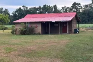 5913 McDonald Rd, Parkton, NC 28371 - Photo 16