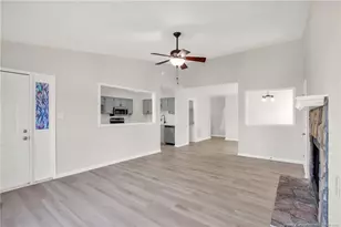 827 Windingwood Pl, Hope Mills, NC 28348 - Photo 6