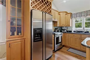 326 W Park Dr, Fayetteville, NC 28305 - Photo 14