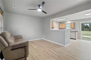 105 Berwick Dr, Raeford, NC 28376 - Photo 4
