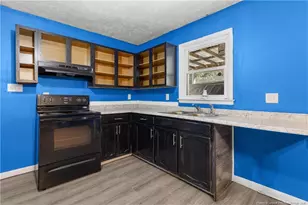 115 Best St, Raeford, NC 28376 - Photo 6