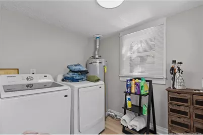 105 E I Street, Erwin, NC 28339 - Photo 18