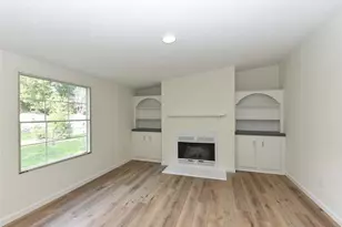 5524 Gilcrest Sands Dr, Hope Mills, NC 28348 - Photo 4