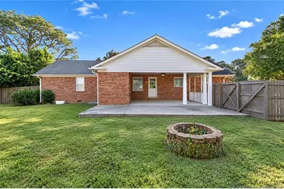 2630 Mirror Lake Drive, Fayetteville, NC 28303 - Photo 18