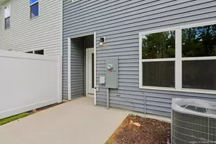 246 Maddox Dr, Aberdeen, NC 28315 - Photo 22