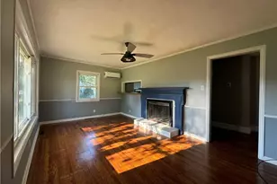 405 N Dickson St, Raeford, NC 28376 - Photo 6