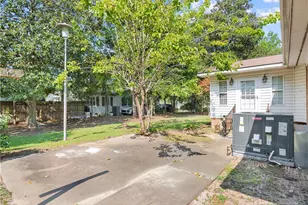 700 E Harnett St, Dunn, NC 28334 - Photo 20