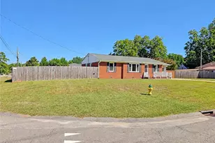 5128 Redwood Dr, Fayetteville, NC 28304 - Photo 40