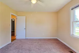 5128 Redwood Dr, Fayetteville, NC 28304 - Photo 36