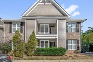 206 Fountainhead Ln, Fayetteville, NC 28301 - Photo 2
