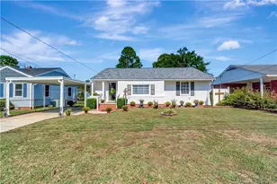 1015 E 10th St, Lumberton, NC 28358 - Photo 2