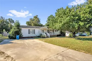 2645 O'Glesby Dr, Raeford, NC 28376 - Photo 2