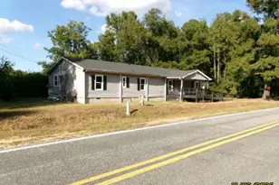 2374 Jonesville Rd, Fairmont, NC 28340 - Photo 2