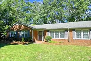 1904 Lord Ashley Dr, Sanford, NC 27330 - Photo 4