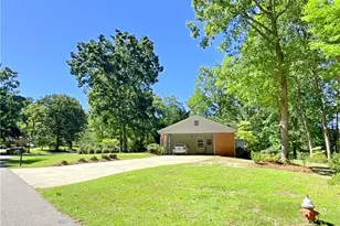 1904 Lord Ashley Dr, Sanford, NC 27330 - Photo 10