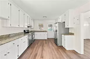420 Jamestown Ave, Fayetteville, NC 28303 - Photo 16