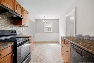 1084 Rulnick St, Fayetteville, NC 28304 - Photo 10