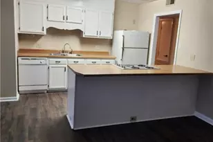 6873 Timbercroft Dr, Fayetteville, NC 28314 - Photo 2