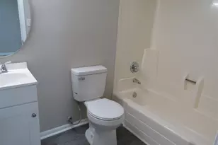 210-23 Colonial Dr, Fayetteville, NC 28301 - Photo 6