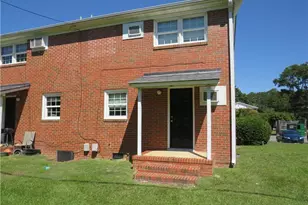 1909 King George Dr, Fayetteville, NC 28303 - Photo 1