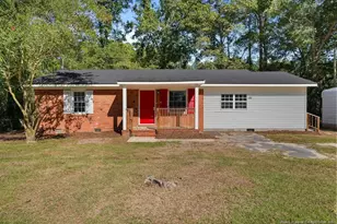878 Carolina Church Rd, Saint Pauls, NC 28384 - Photo 1