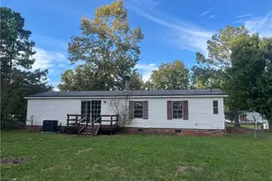 417 Dunrobin Dr, Raeford, NC 28376 - Photo 2