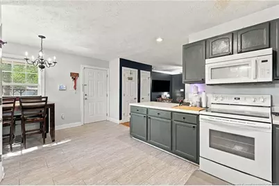 5885 Saint Patricks Drive, Fayetteville, NC 28306 - Photo 12