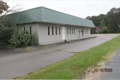 716 E 4th Avenue, Red Springs, NC 28377 - Photo 2