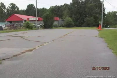 716 E 4th Avenue, Red Springs, NC 28377 - Photo 6