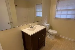 1005 N Elm St, Lumberton, NC 28358 - Photo 6