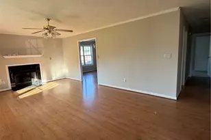 8432 Frenchorn Ln, Fayetteville, NC 28314 - Photo 2