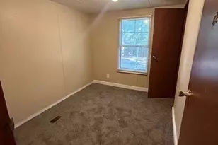 100 Buckshot Dr, Lumberton, NC 28358 - Photo 10