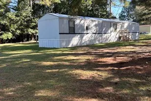 100 Buckshot Dr, Lumberton, NC 28358 - Photo 2