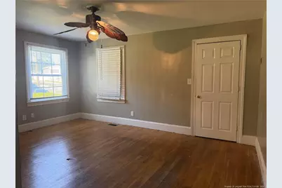 116 N Wright Street, Raeford, NC 28376 - Photo 6